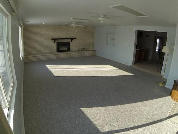 2nd image of 1977 W Lindsay Dr