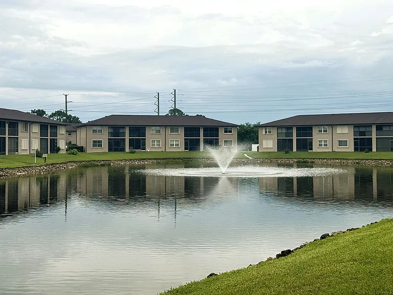 25100 Sandhill Blvd #M — Photo 17