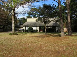 18910 Chickadee Ln, Tomball, TX 77377