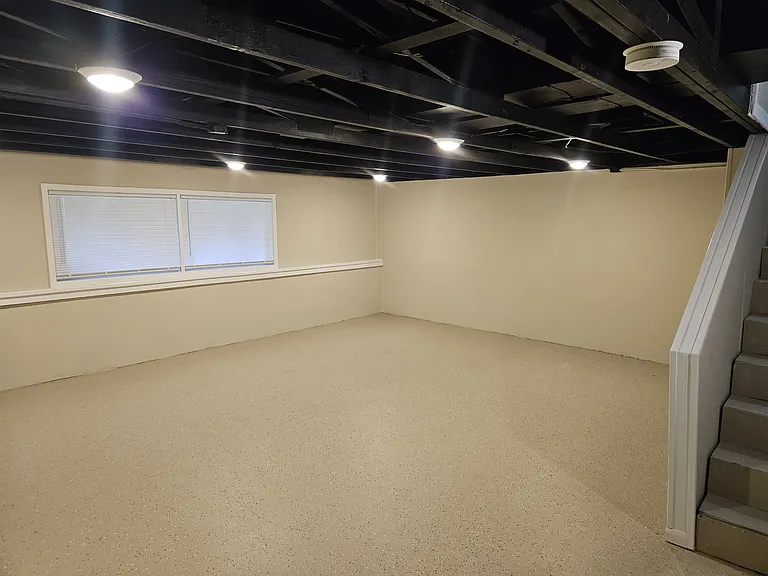 2516 Sheridan Ave — Photo 12