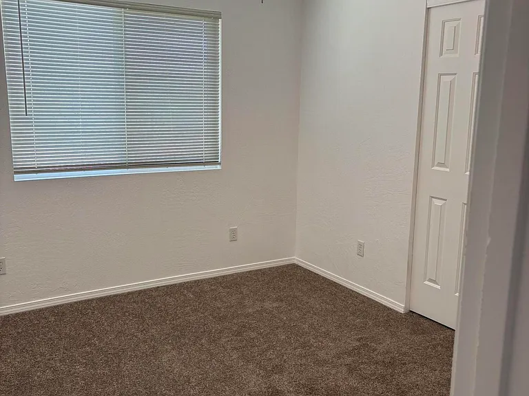 4690 E Monument Way — Photo 7