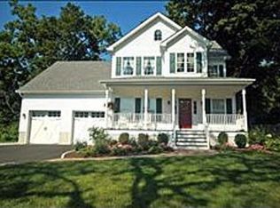 21 Burrows Ave, Bernardsville, NJ 07924