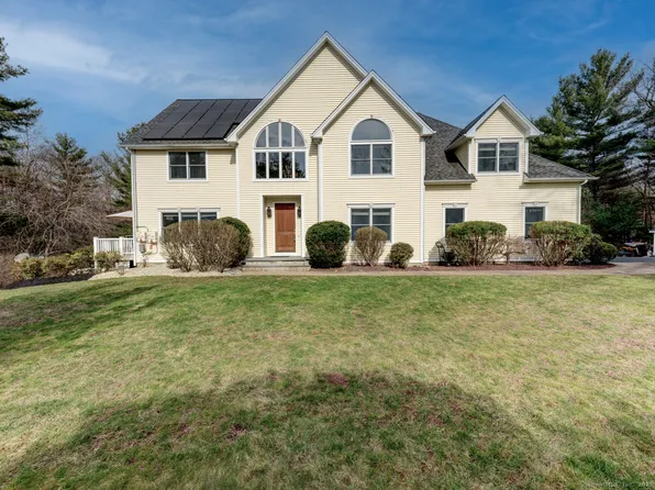 42 Quail Run Road, Mansfield, CT 06268