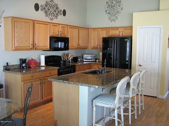 5th image of 6747 W Wahalla Ln