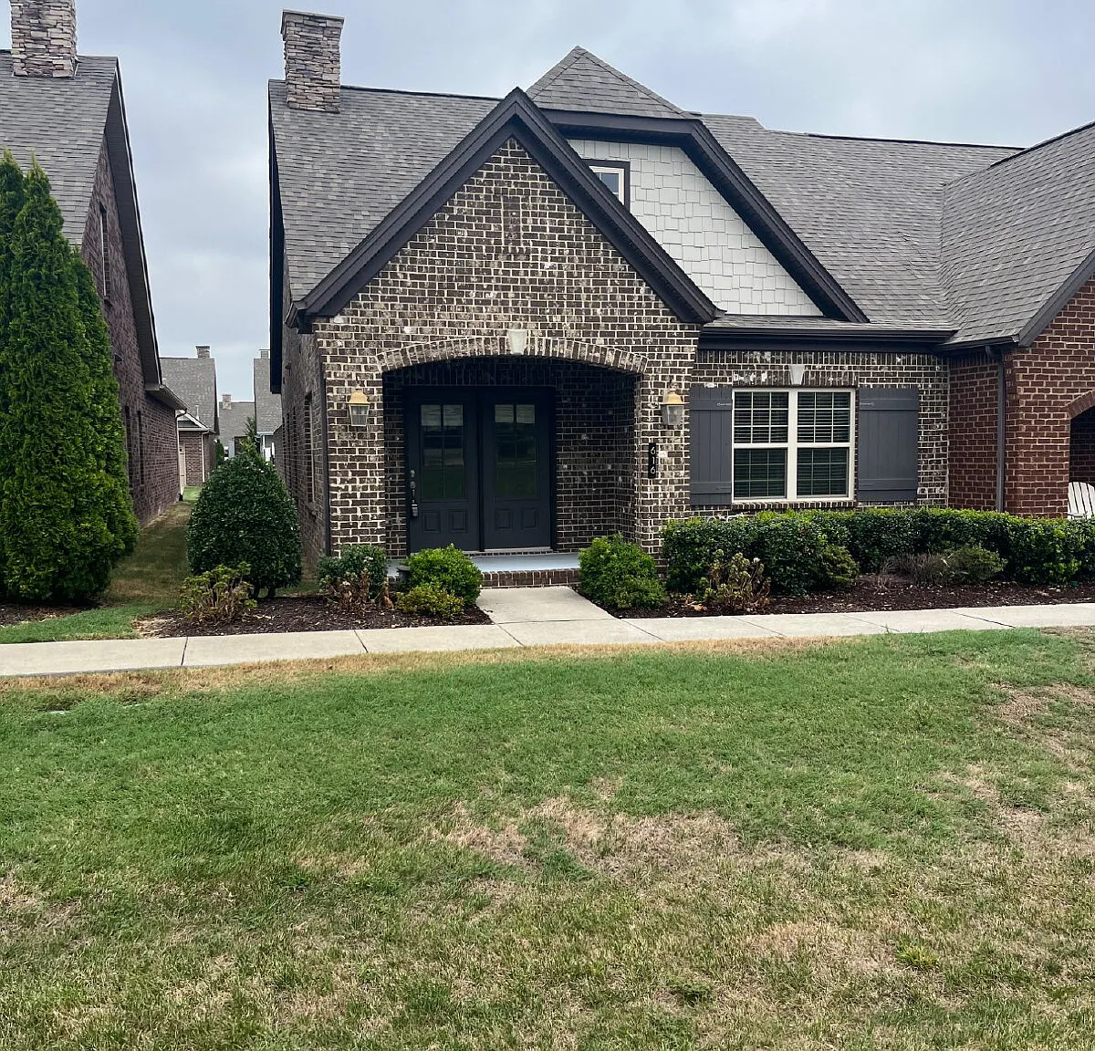 3 bed, 3.0 bath, 1890 sqft, $2,500 — Photo 1