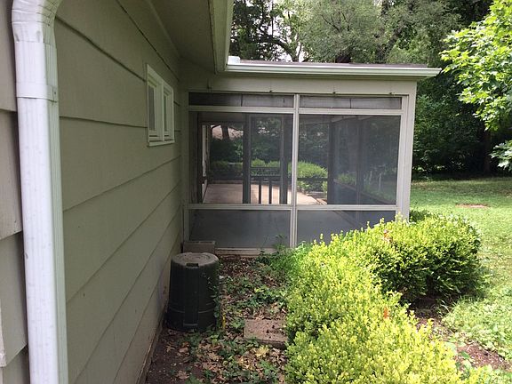 Screened porch