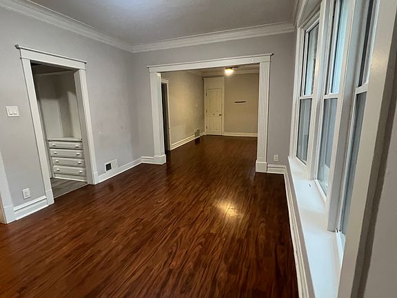5th image of 2549 W 62nd St #1