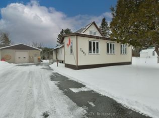 2695 Dunrobin Rd, Ottawa, ON K0A 1T0