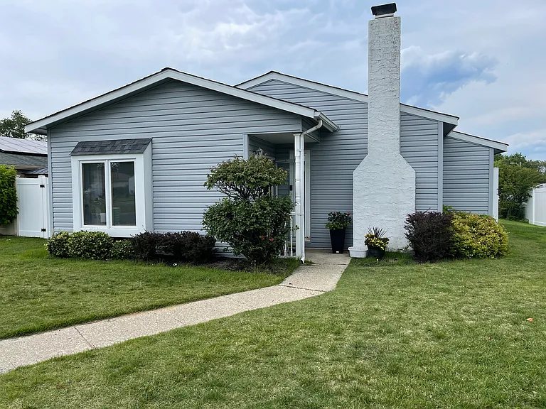 11 Willow Pl — Photo 17
