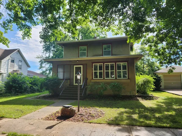 612 Cherry St, Lakefield, MN 56150