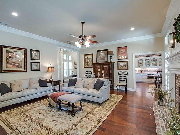4th image of 3300 Scarborough Lane Ct