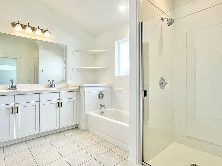 899 E Pacific Dr — Photo 20
