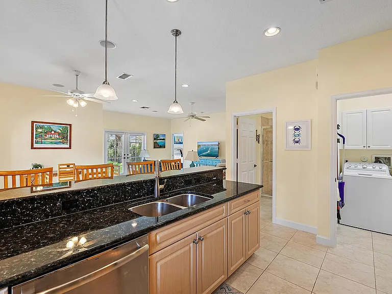 19043 SE Jupiter River Dr #COTTAGE — Photo 10