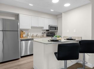 Avia Apartments, Tulsa, OK 74145
