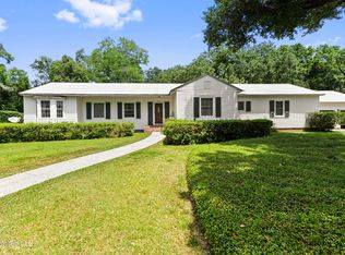 5024 Magnolia St, Moss Point, MS 39563