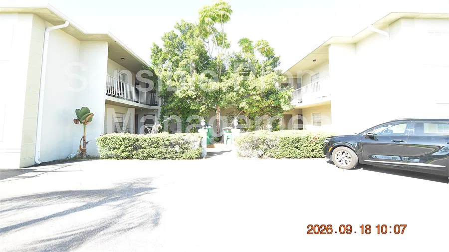 302 Danube Ave #3