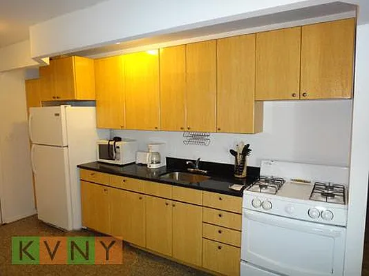 Rented by KVNY Soho | media 102