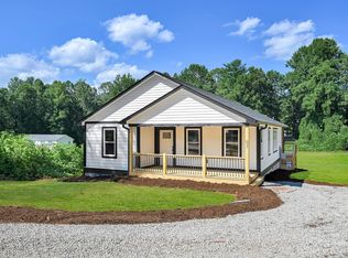63 Barbara Stepp Ln, East Flat Rock, NC 28726