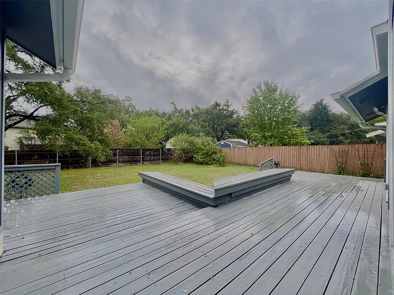 11917 Meadowfire Dr — Photo 34