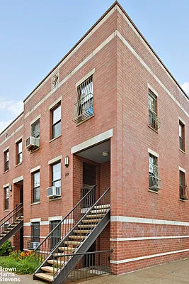 Sold by Brown Harris Stevens | media 27