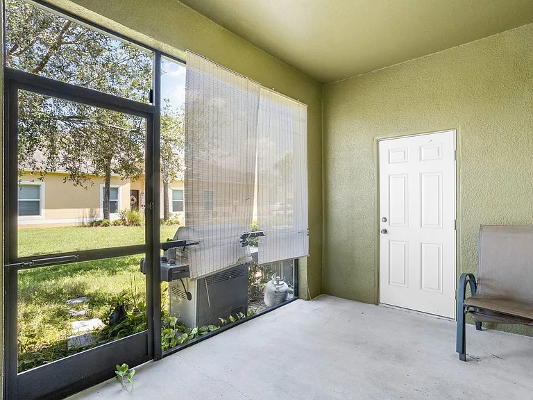 2044 Hawks View Dr — Photo 4