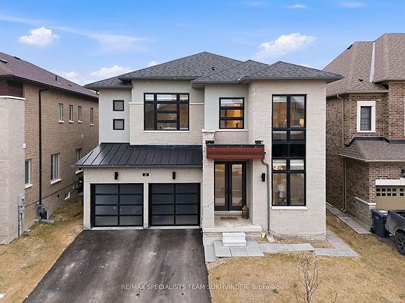 2nd image of 23 Duxbury Rd N