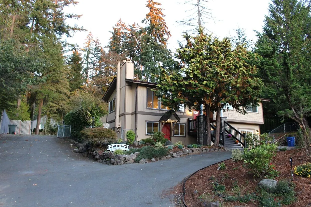 3 bed, 2970 sqft, $3,595 — Photo 2