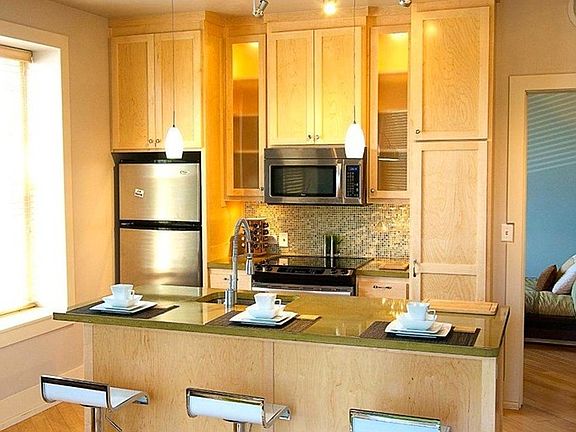 3rd image of 215 NW 10th St APT 301