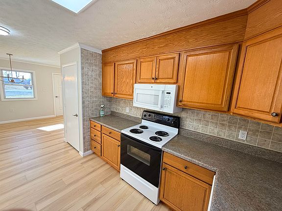 2nd image of 11109 Port Republic Rd