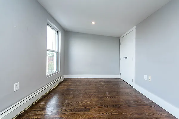 Rented by Nooklyn NYC LLC | media 78