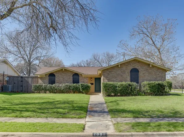 2001 Laurel Oaks Dr, Irving, TX 75060