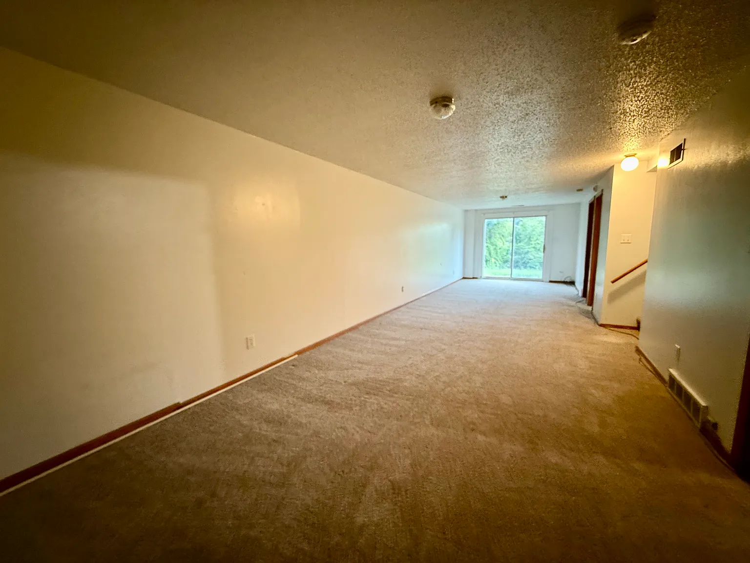 2 bed, $1,200 — Photo 4