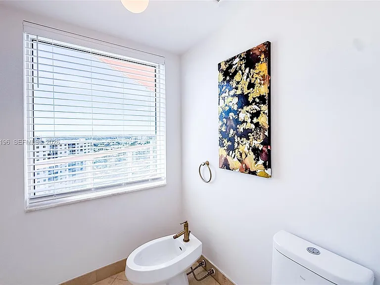 2100 N Ocean Blvd #19-B — Photo 11