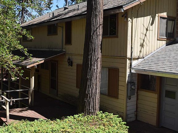 3rd image of 20245 Lilac Ln
