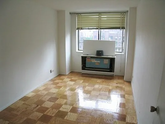 Rented by Mark David | media 14