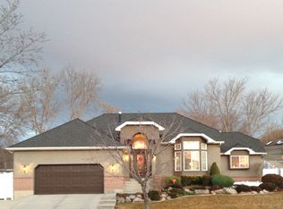 5703 S Cotton Ridge Cir, Murray, UT 84107