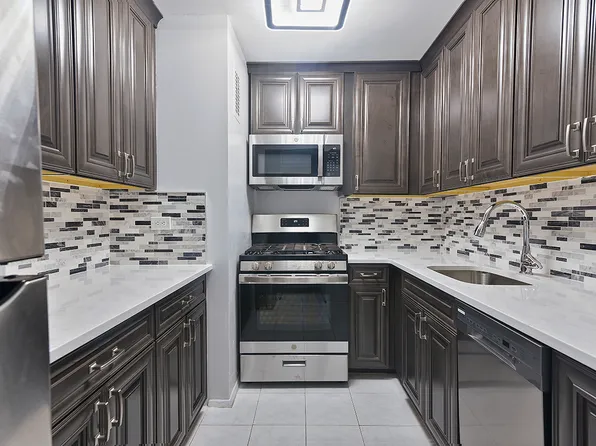 100 Beekman Street image 1 of 9