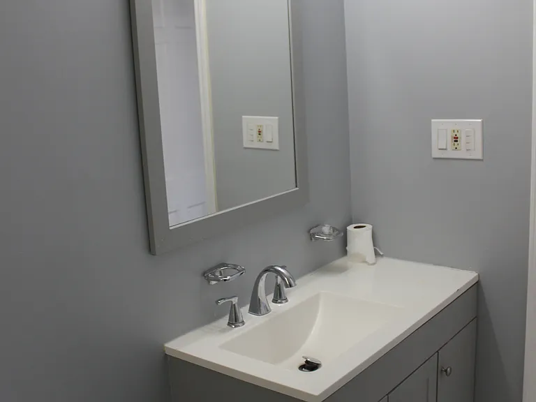 8134 N Merrill St — Photo 15