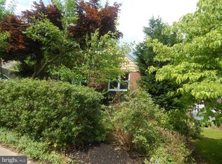 1241 Old Ln, Drexel Hill, PA 19026