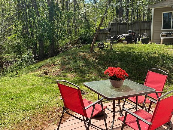 4th image of 114 Quince Ln