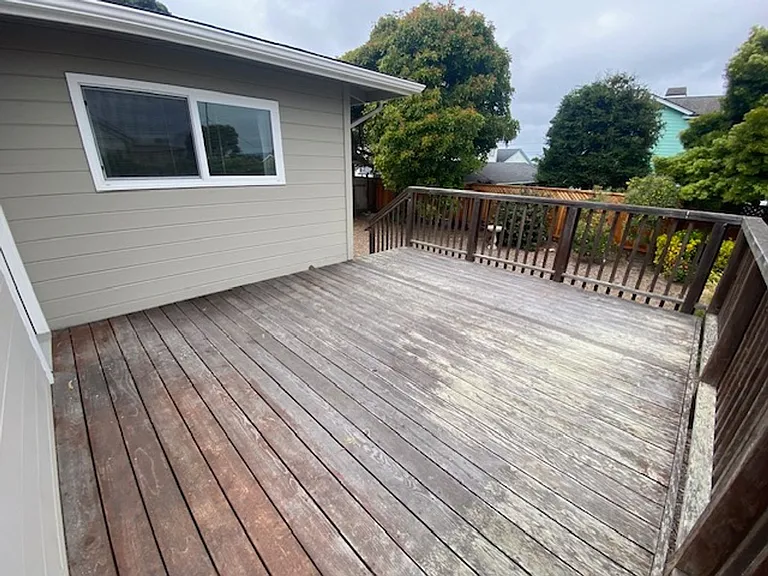 920 Crest Ave — Photo 37