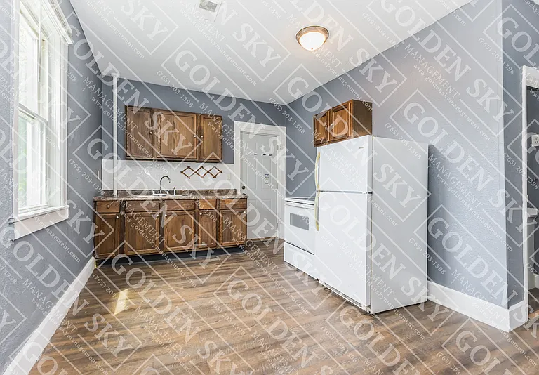 230 Kinsey St #3 — Photo 9