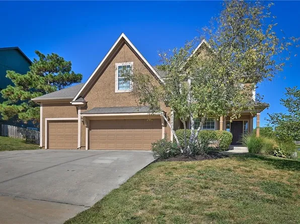 20806 W 48th St, Shawnee, KS 66218