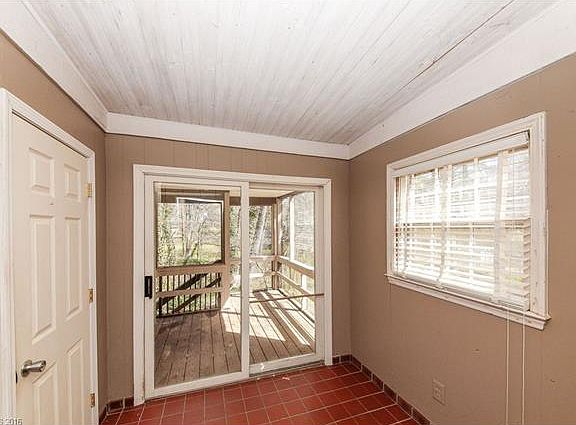 4th image of 137 Dove Haven Ln