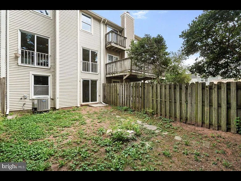 502 Ellrose Ct — Photo 23