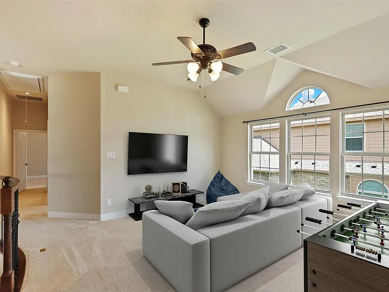8110 Fenwick Ct — Photo 30