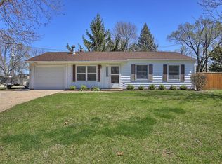 1514 Scottsdale Dr, Champaign, IL