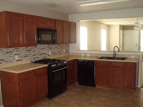 2nd image of 3400 Autumn Bay Dr