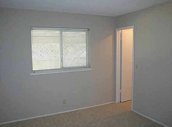 4th image of 4425 Baumgart Way