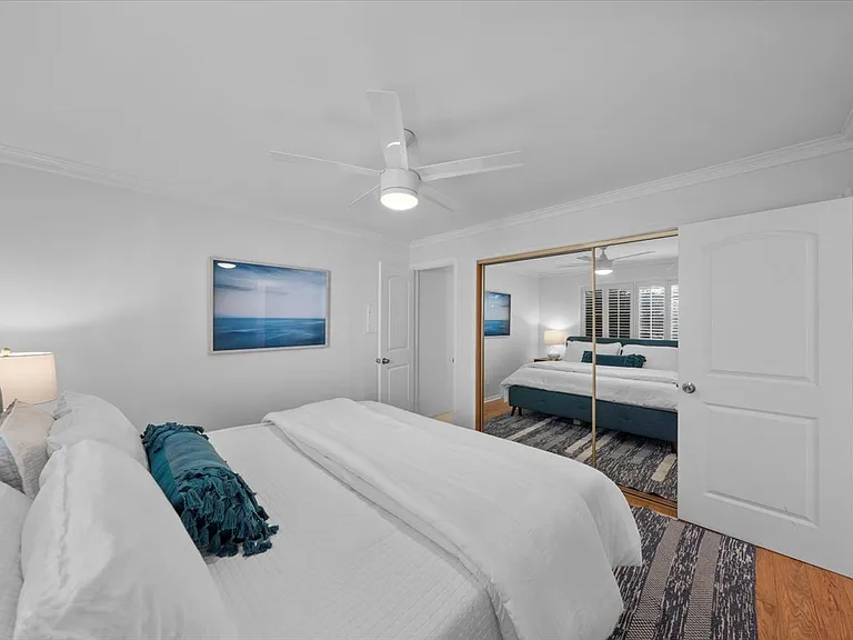 644 Manhattan Beach Blvd #10 — Photo 11